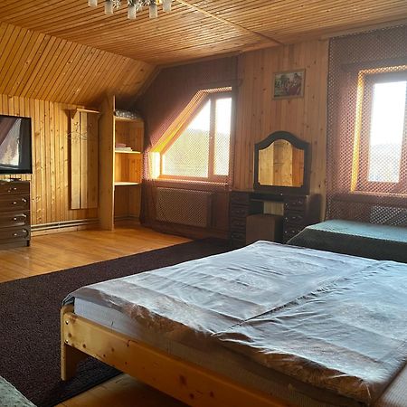 Під Явором Lejlighed Vorokhta Eksteriør billede